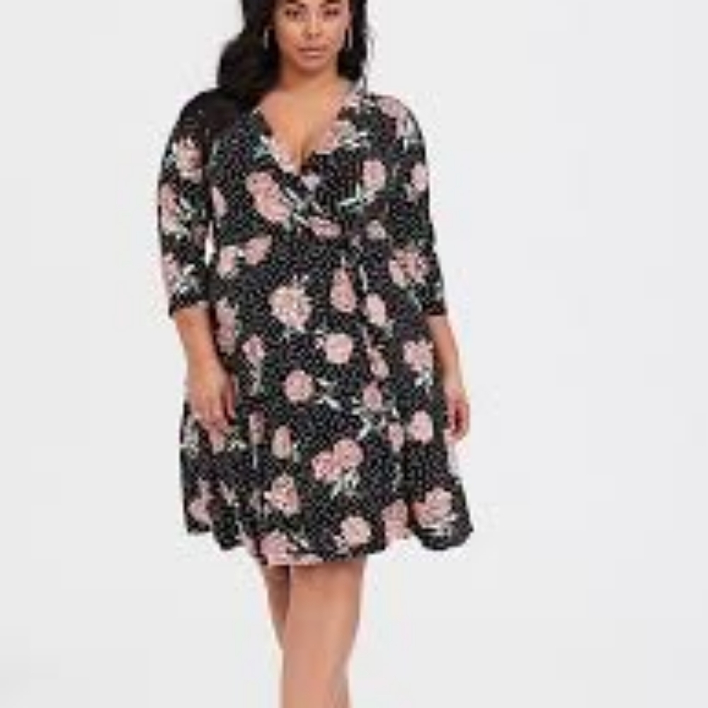 Torrid Black Floral Dot Jersey Wrap Dress Knee Length 3/4 Sleeve Size 3